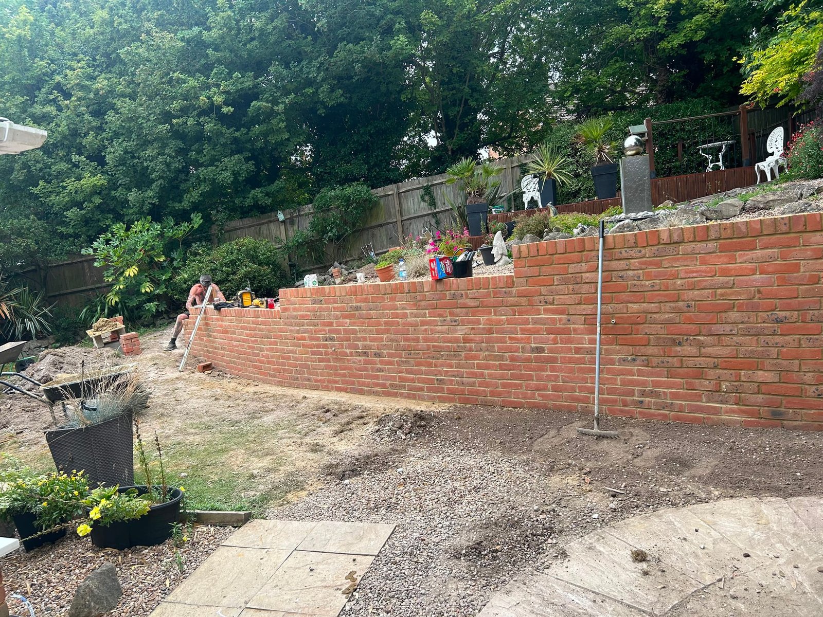 Retaining wall